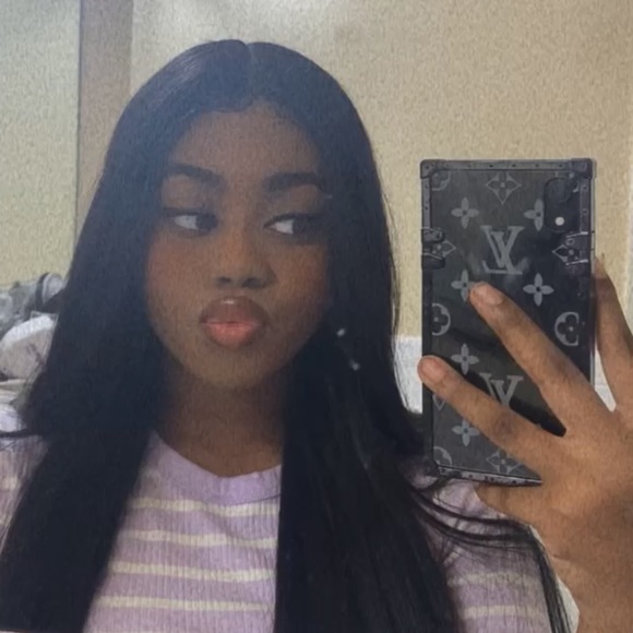 Meet your Posher, Keithara - Picture 1 of 11